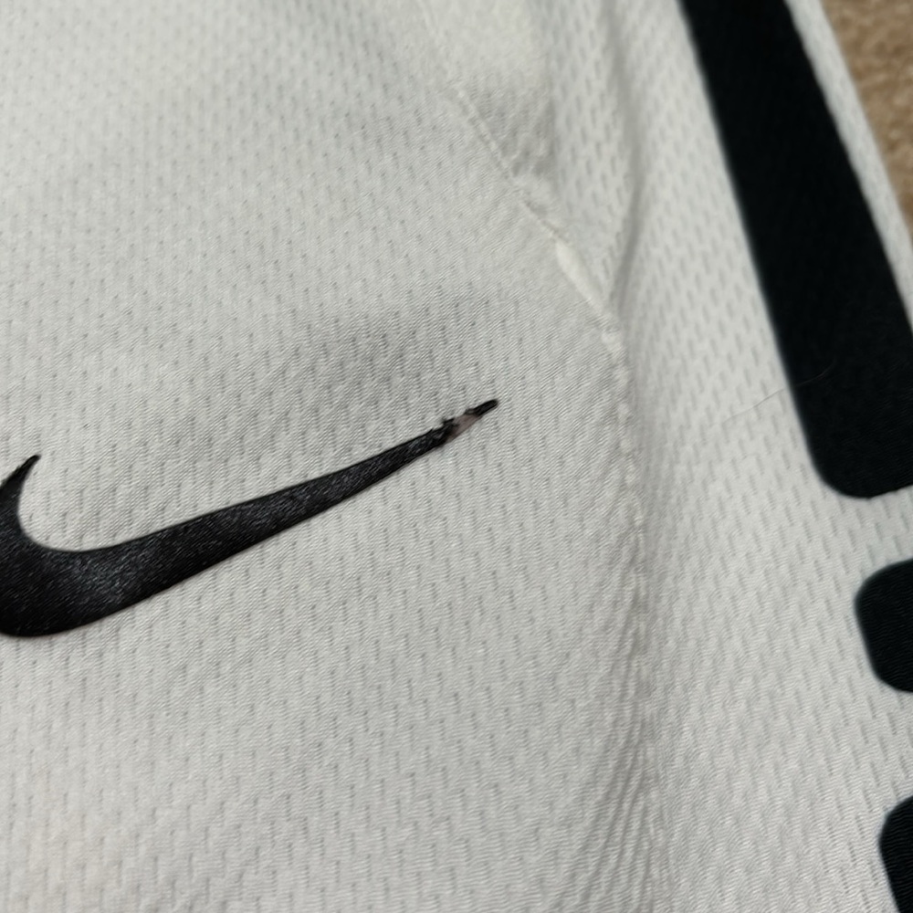 Nike Dri Fit White Mesh Shorts - Size M - Picture 3 of 11